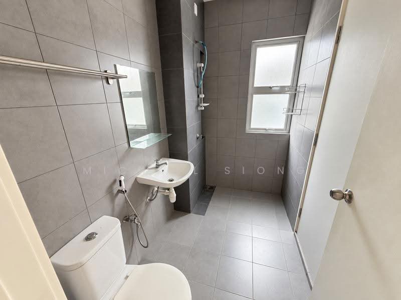Rumah Teres 2-Tingkat untuk Disewa di Bandar Gamuda Gardens (Rawang) - Michael Siong - Bathroom - PropertyGuru.com.my