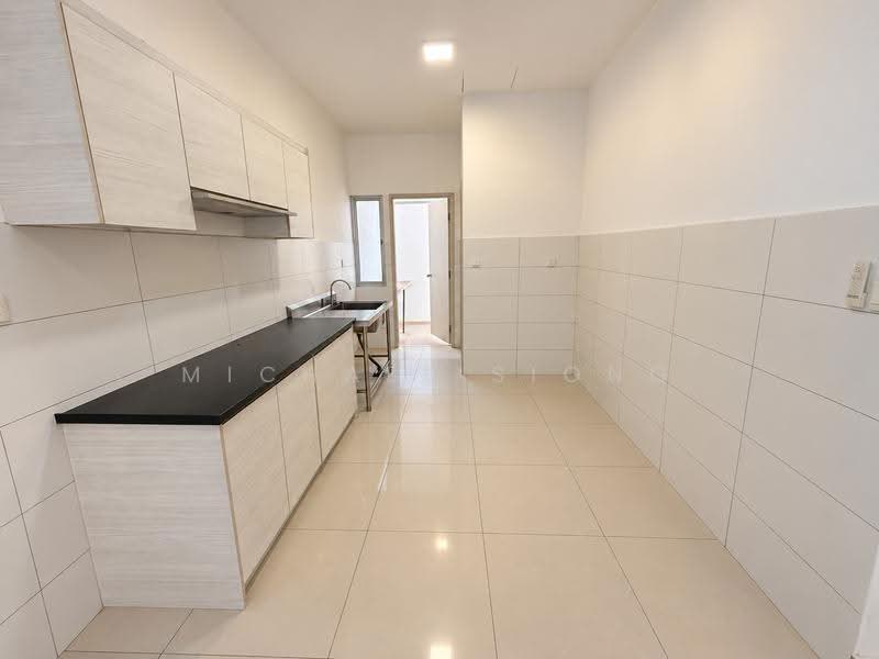 Rumah Teres 2-Tingkat untuk Disewa di Bandar Gamuda Gardens (Rawang) - Michael Siong - Kitchen - PropertyGuru.com.my