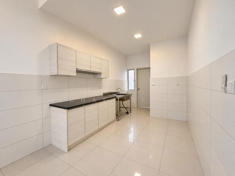 Rumah Teres 2-Tingkat untuk Disewa di Bandar Gamuda Gardens (Rawang) - Michael Siong - Kitchen - PropertyGuru.com.my