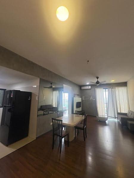 Kediaman Servis untuk Dijual di Silk Sky - Jeff Cheah - Dining Room - PropertyGuru.com.my