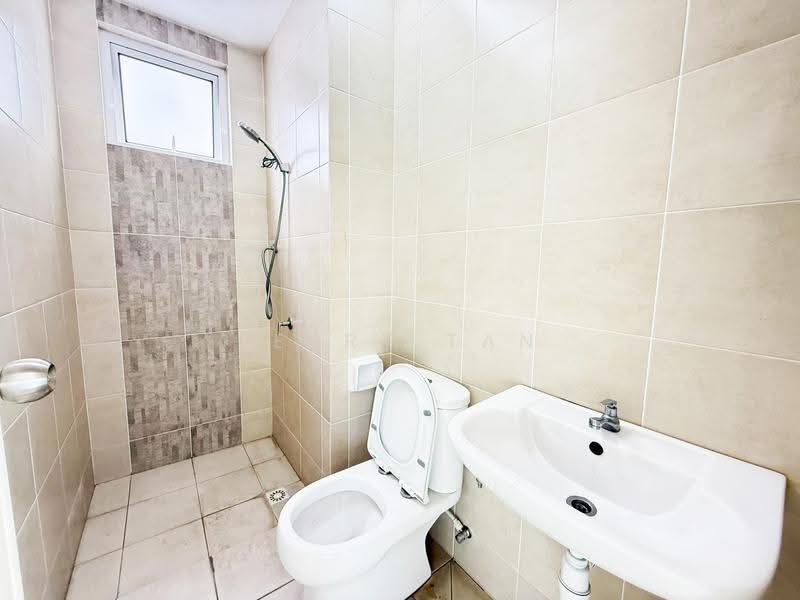 Condominium for Rent at Imperial Grande - Jerry Tan - Bathroom - PropertyGuru.com.my