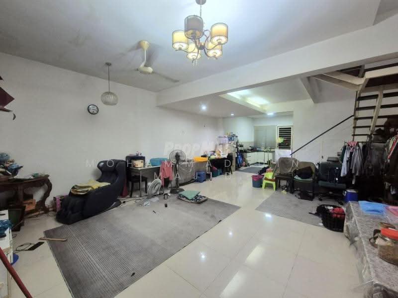 2-storey Terraced House for Sale in Shah Alam (Selangor) - Mohammad Din Majid - Living Room - PropertyGuru.com.my