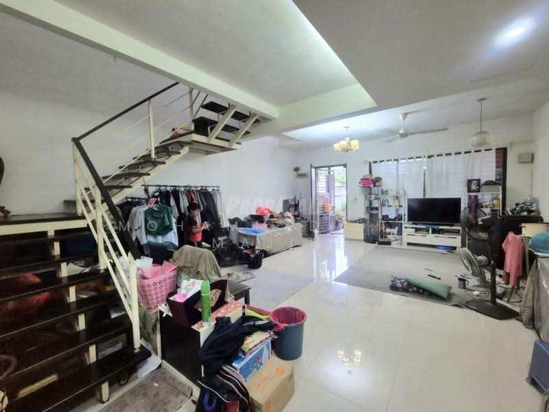 2-storey Terraced House for Sale in Shah Alam (Selangor) - Mohammad Din Majid - Living Room - PropertyGuru.com.my