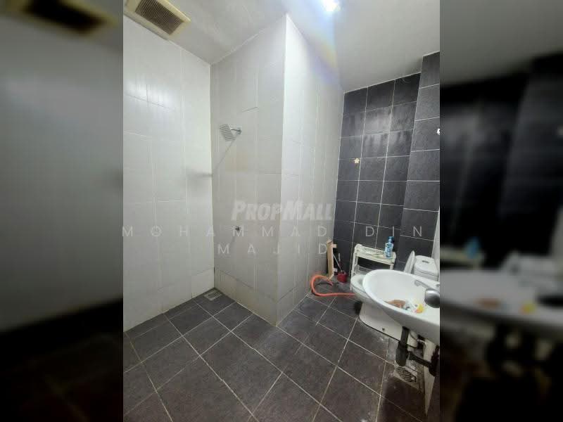 2-storey Terraced House for Sale in Shah Alam (Selangor) - Mohammad Din Majid - PropertyGuru.com.my
