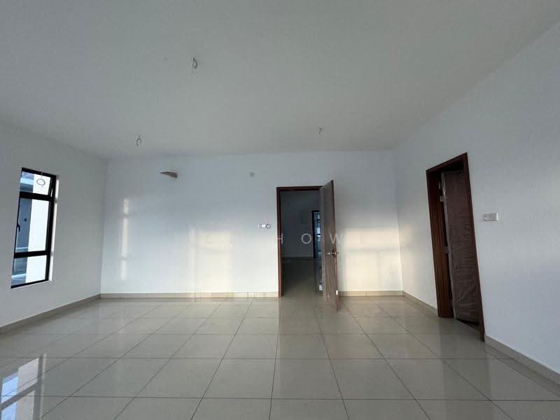 Semi-Detached House for Sale in Bandar Putra Kulai (Kulai) - Wee Howe - Living Room - PropertyGuru.com.my