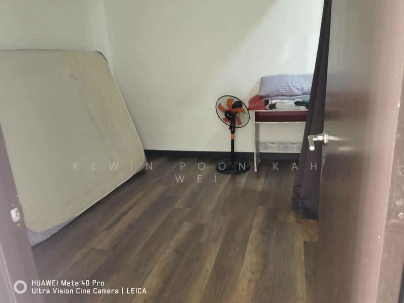 Kediaman Servis untuk Dijual di Symphony Tower (Menara Simfoni) - Kewin Poon Kah Wei - Bedroom - PropertyGuru.com.my