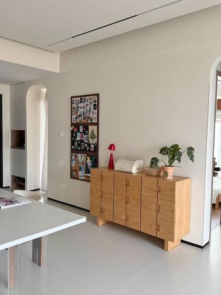 Kediaman Servis untuk Dijual di PSV 2 Residences - Angel Ko - Living Room - PropertyGuru.com.my