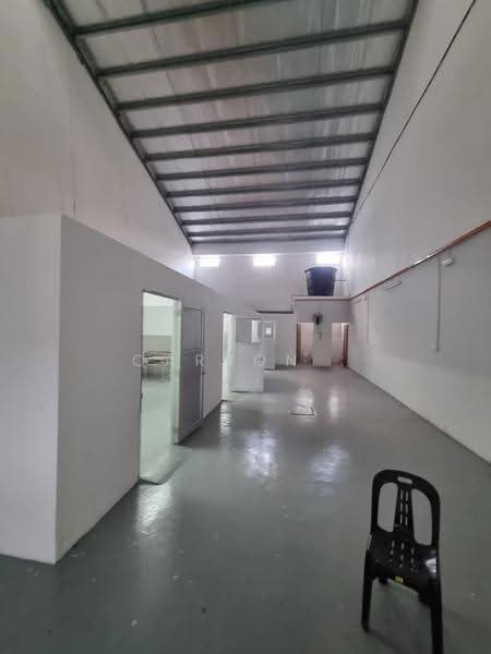 Terrace Factory for Rent in Taman Desa Jaya (Johor Bahru) - Carson . - Interior - PropertyGuru.com.my