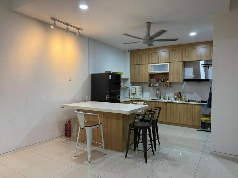 Rumah Teres 3-Tingkat untuk Disewa di Puchong (Selangor) - Kewin Poon Kah Wei - Kitchen - PropertyGuru.com.my