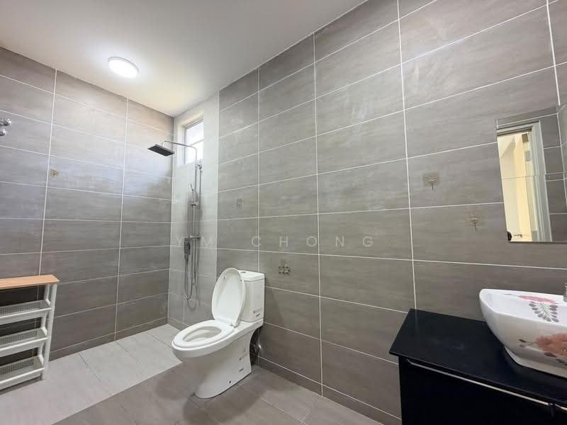 Semi-Detached House for Rent in Taman Limbongan Jaya (Klebang) - YM Chong - Bathroom - PropertyGuru.com.my