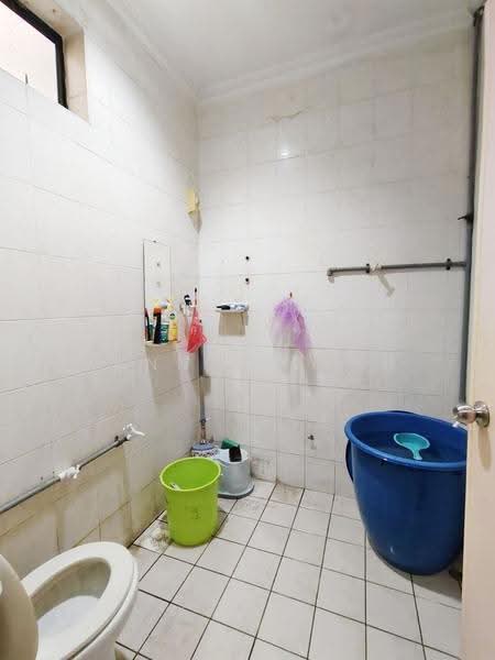 Rumah Teres 1-Tingkat untuk Dijual di Bukit Sentosa (Rawang) - Zann Fauzan - Bathroom - PropertyGuru.com.my