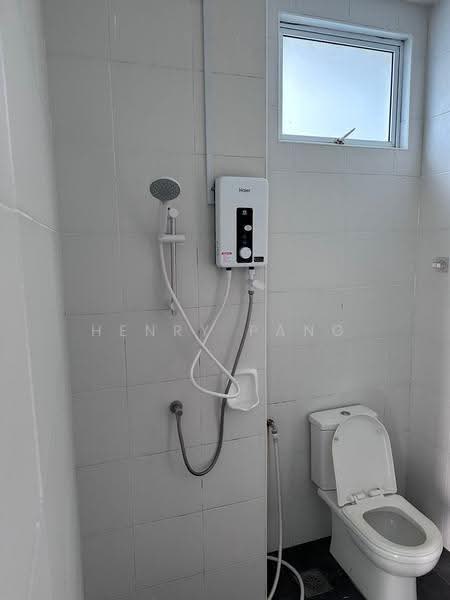 Service Residence for Rent at THE SENAI GARDEN (PANGSAPURI IMPIAN SENAI) - Henry Pang - Bathroom - PropertyGuru.com.my