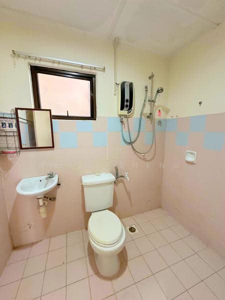 Condominium for Sale at Evergreen Park Acorn & Hazel - WAYNE SHENG - Bathroom - PropertyGuru.com.my