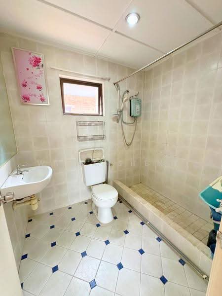 Condominium for Sale at Evergreen Park Acorn & Hazel - WAYNE SHENG - Bathroom - PropertyGuru.com.my