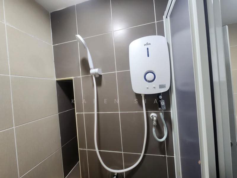 Service Residence for Sale at Serviced Residence @ Razak City Residences (RC Residences) - KAREN SIA - Bathroom - PropertyGuru.com.my