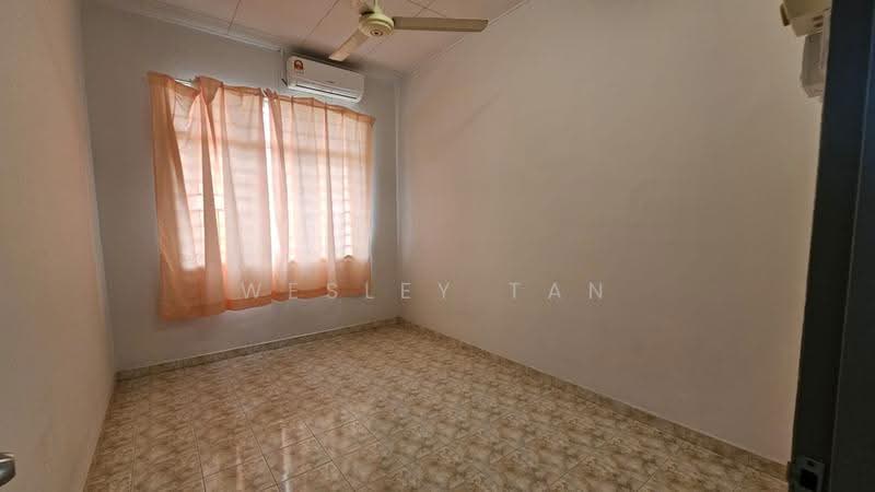 Rumah Bandar untuk Dijual di Taman Bukit Cheng (Cheng) - Wesley Tan - Interior - PropertyGuru.com.my