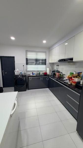 3-storey Terraced House for Sale in Taman Bayu Aman (Butterworth) - FU HOW - Kitchen - PropertyGuru.com.my