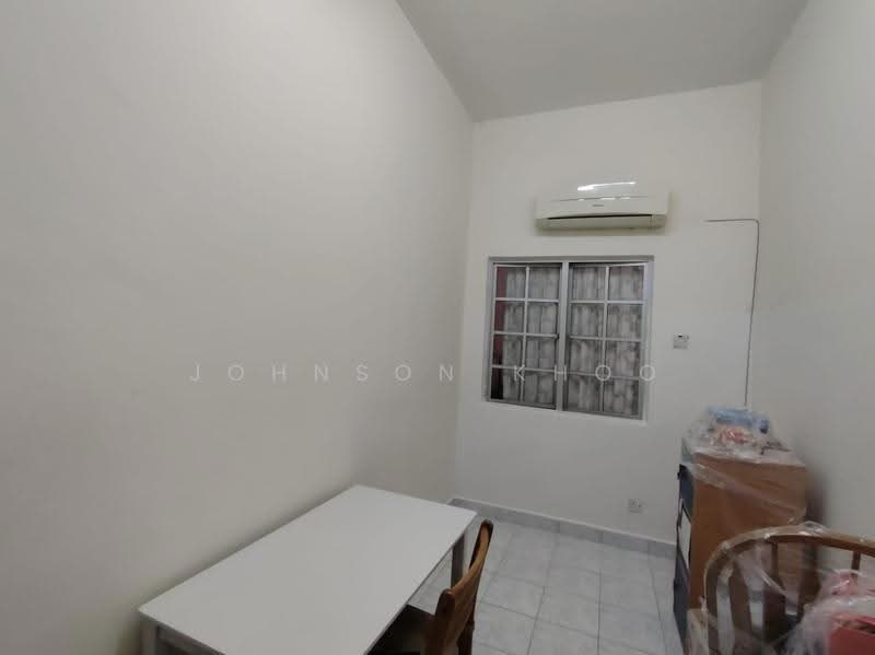 Rumah Teres 2-Tingkat untuk Dijual di Taman Puchong Prima (Puchong) - Johnson Khoo - Bedroom - PropertyGuru.com.my