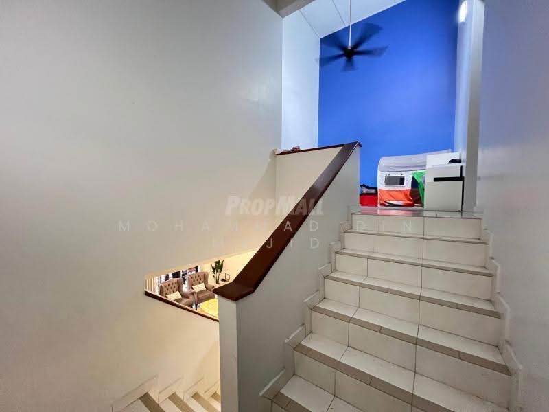 2-storey Terraced House for Sale in Alam Budiman (Shah Alam) - Mohammad Din Majid - Living Room - PropertyGuru.com.my