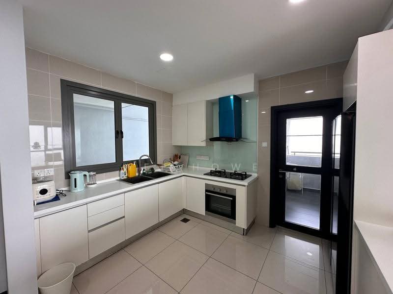 Condominium for Sale at Iskandar Residences - Wee Howe - Kitchen - PropertyGuru.com.my