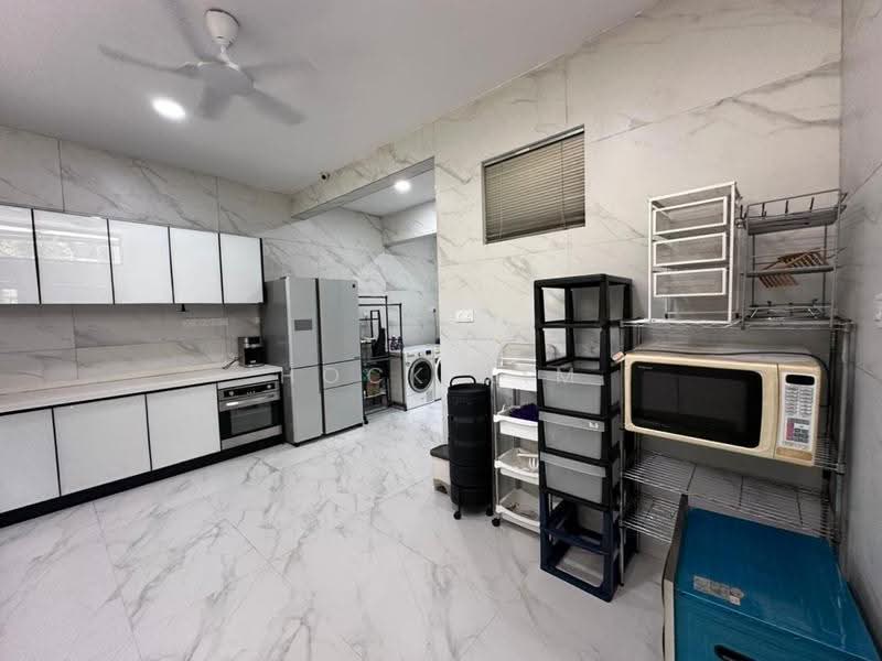 Semi-Detached House for Rent in Taman Nusa Idaman (Iskandar Puteri (Nusajaya)) - Hock Kim - Kitchen - PropertyGuru.com.my