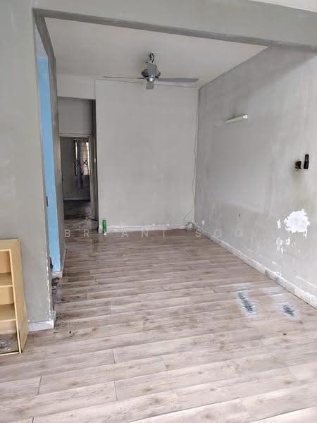 2-storey Terraced House for Sale in Seksyen 5, Bandar Kinrara (Puchong) - Bryant Soo - Living Room - PropertyGuru.com.my