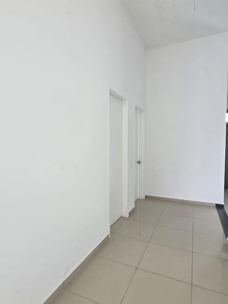 Semi-Detached House for Sale in Bandar Putra Kulai (Kulai) - Henry Pang - Corridor - PropertyGuru.com.my