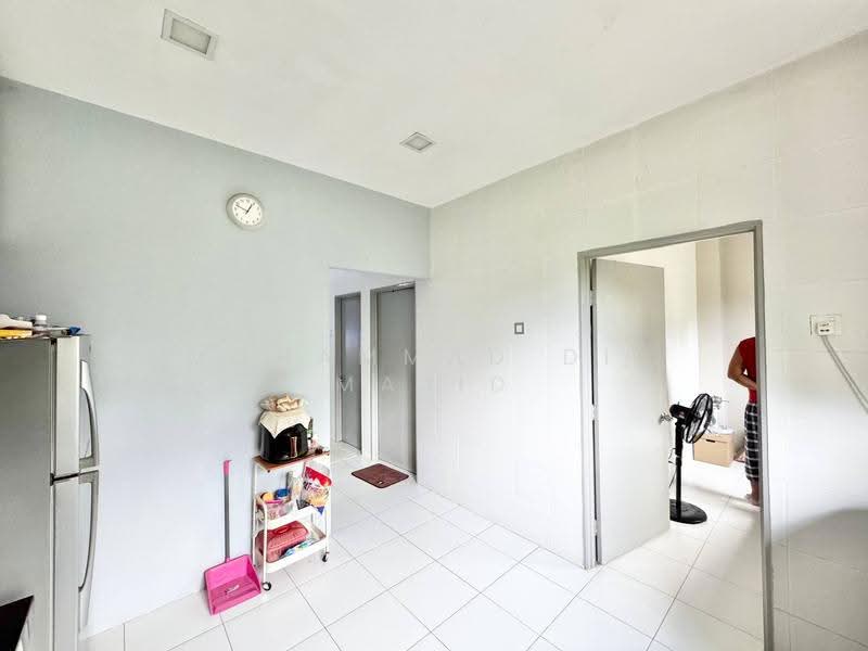 1-storey Terraced House for Sale in Taman Putra Perdana (Puchong) - Mohammad Din Majid - Kitchen - PropertyGuru.com.my
