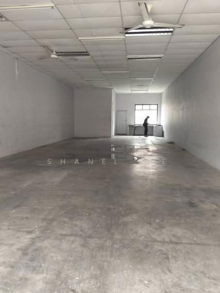 Shop for Rent in Taman Sri Kluang (Kluang) - Shanel Tee - Interior - PropertyGuru.com.my
