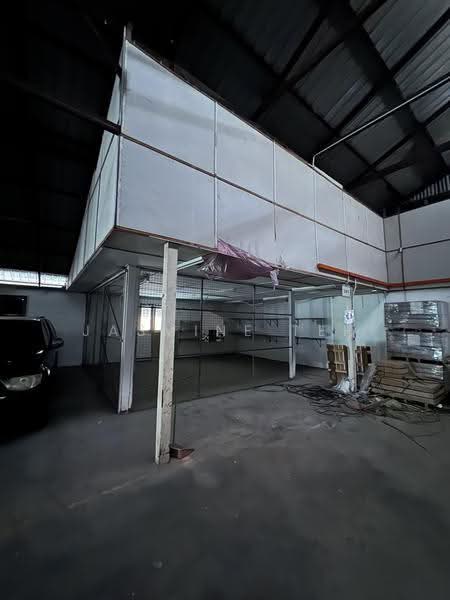 Warehouse for Rent in Jalan Rozhan (Bukit Mertajam) - Jasmine Teh - PropertyGuru.com.my