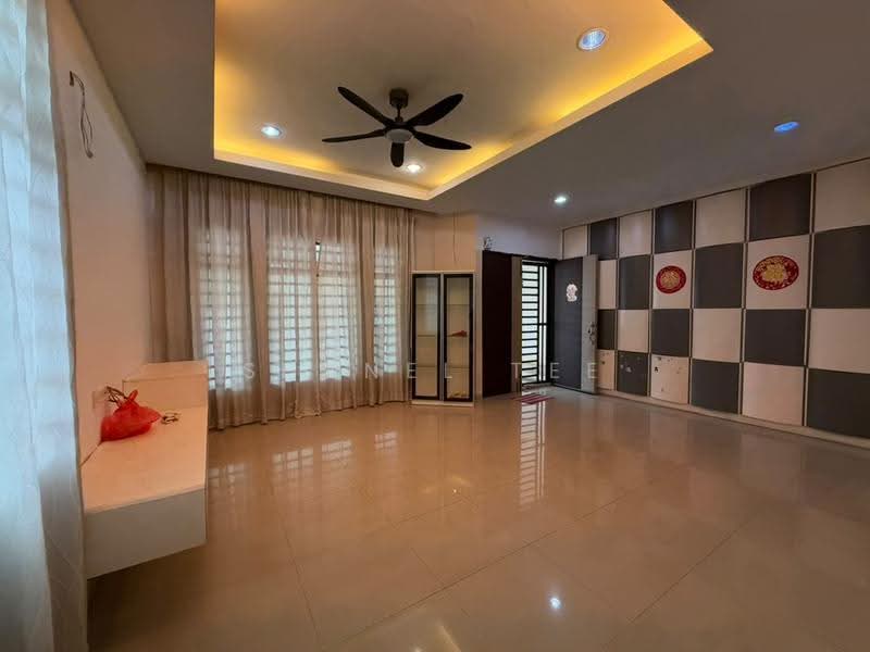 2-storey Terraced House for Sale in Kluang (Johor) - Shanel Tee - Living Room - PropertyGuru.com.my