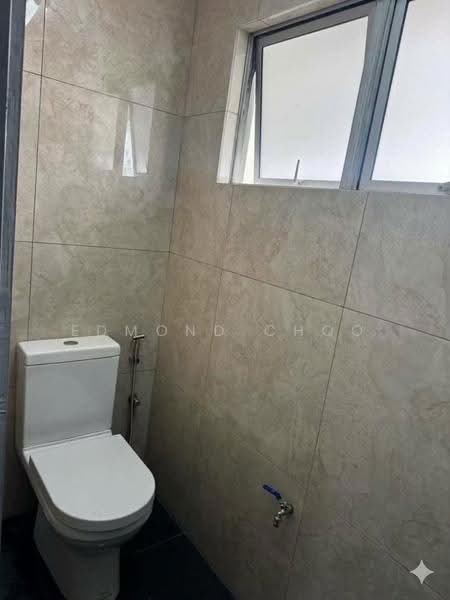 Pejabat untuk Disewa di SS2 (Petaling Jaya) - Edmond Choo - Bathroom - PropertyGuru.com.my