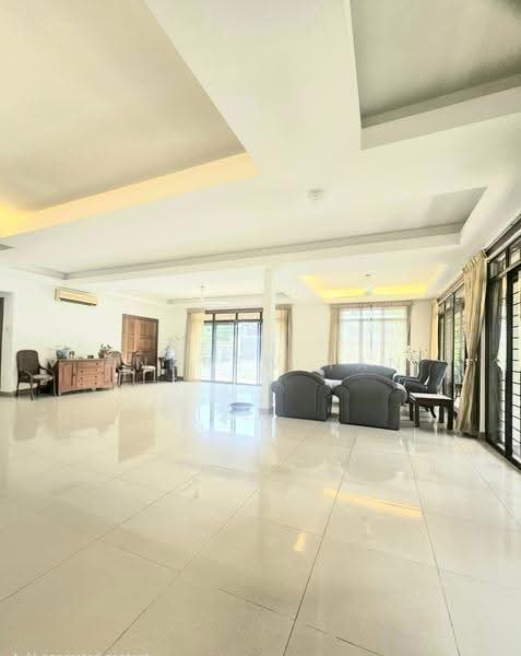 Bungalow House for Sale in Seksyen 17 (Petaling Jaya) - Andrew Tan - Living Room - PropertyGuru.com.my