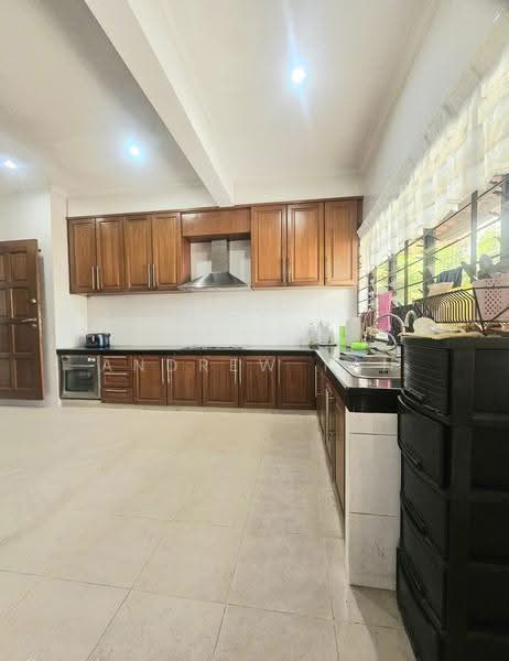 Bungalow House for Sale in Seksyen 17 (Petaling Jaya) - Andrew Tan - Kitchen - PropertyGuru.com.my