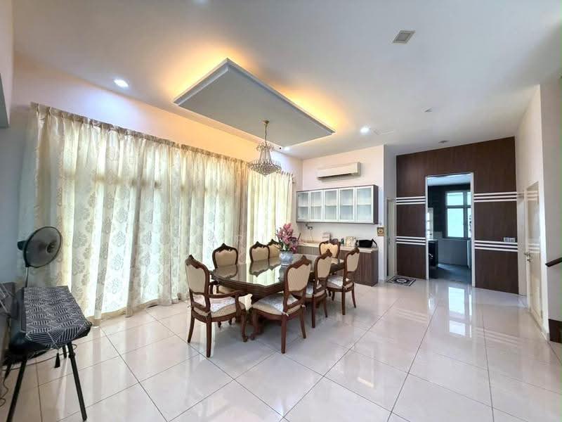 Rumah Berkembar untuk Dijual di Setia Tropika (Johor Bahru) - Karl Lim - Dining Room - PropertyGuru.com.my