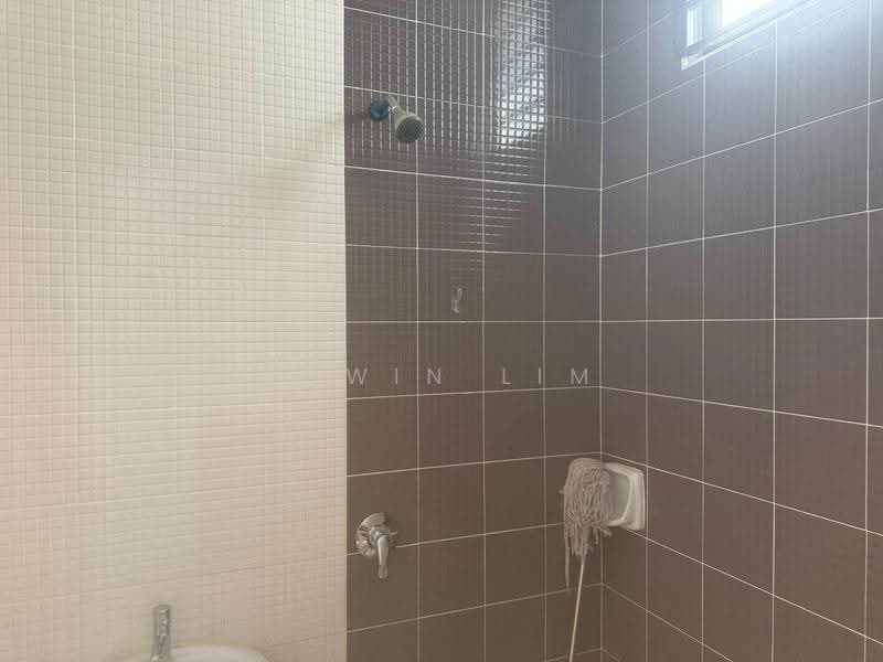 Cluster House for Rent in Bukit Indah (Iskandar Puteri (Nusajaya)) - Edwin Lim - Bathroom - PropertyGuru.com.my
