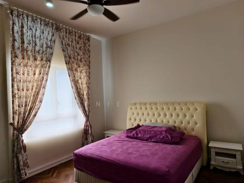 Kondominium untuk Dijual di Quayside Seafront Resort Condominiums - Yunie Beh - Bedroom - PropertyGuru.com.my