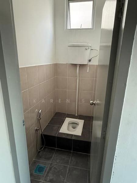 3-storey Terraced House for Sale in Taman Cheras Jaya (Cheras) - KAREN SIA - Bathroom - PropertyGuru.com.my