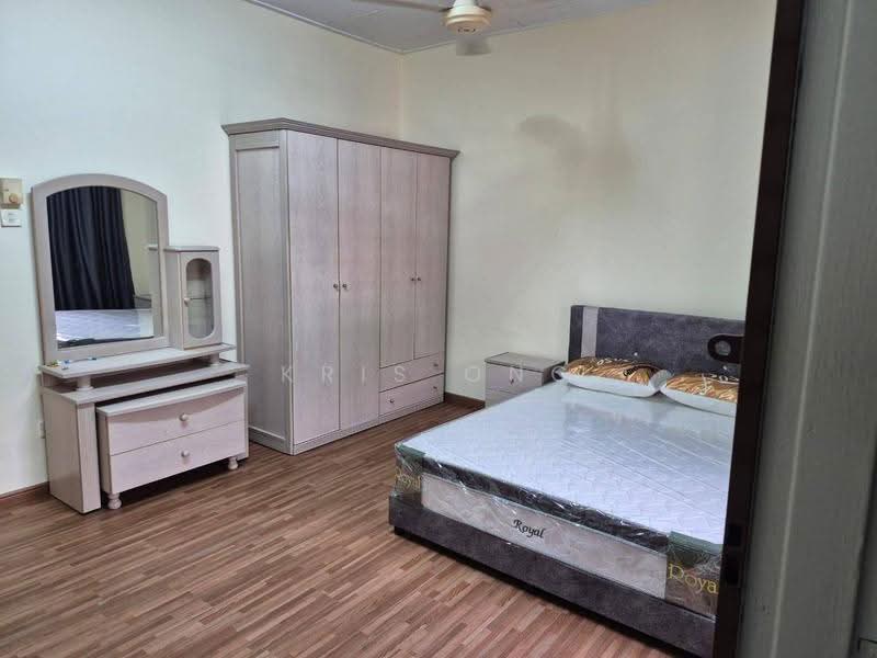 Rumah Teres 2-Tingkat untuk Disewa di Taman Daya (Johor Bahru) - Kris Ong - Bedroom - PropertyGuru.com.my