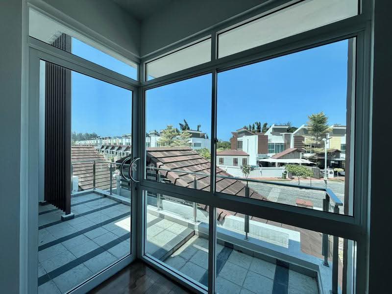 2-storey Terraced House for Sale in Kota Kinabalu (Sabah) - Jerry Weddy - Balcony - PropertyGuru.com.my