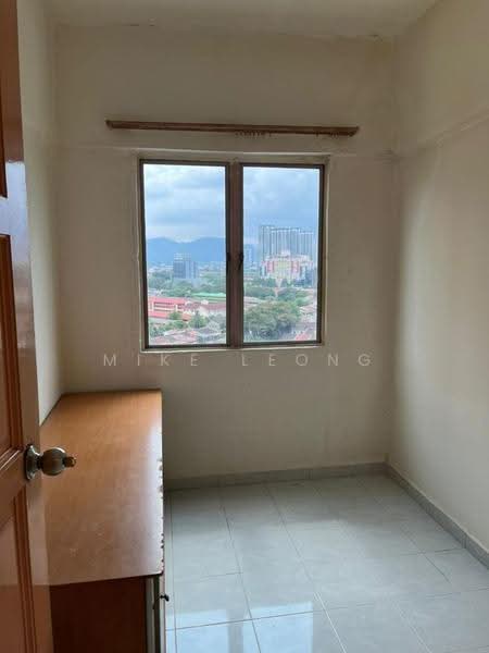 Kondominium untuk Dijual di Pelangi Indah Condominium - Mike Leong - View - PropertyGuru.com.my