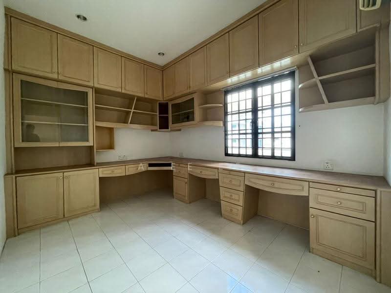 Kondominium untuk Disewa di Desa Bunga - A Ee Ee - Study - PropertyGuru.com.my