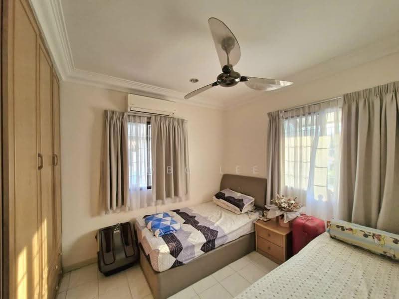 Semi-Detached House for Sale in Taman Yarl (Jalan Klang Lama (Old Klang Road)) - Bobo Lee - Bedroom - PropertyGuru.com.my