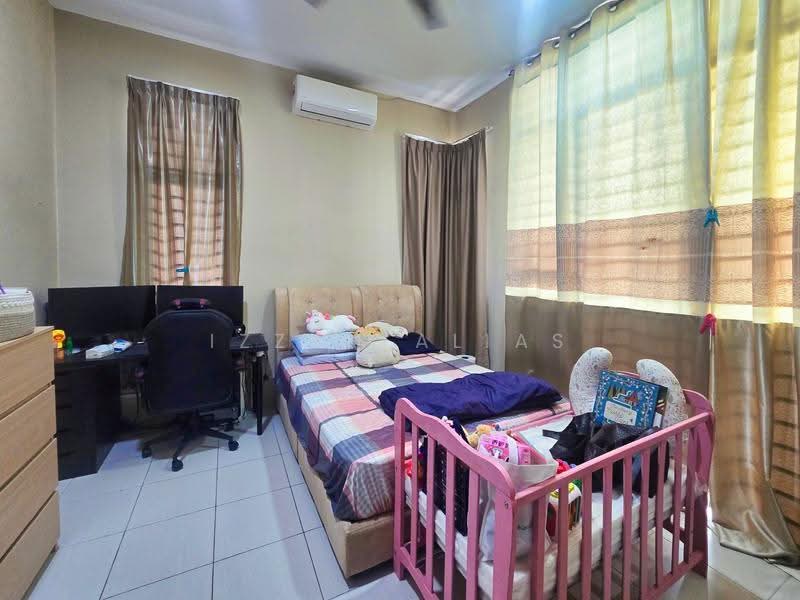 Semi-Detached House for Sale in Bandar Saujana Putra (Tanjong Duabelas) - Izzah Alias - Bedroom - PropertyGuru.com.my