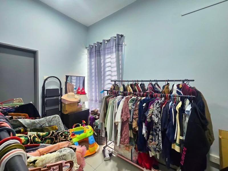 Semi-Detached House for Sale in Bandar Saujana Putra (Tanjong Duabelas) - Izzah Alias - PropertyGuru.com.my