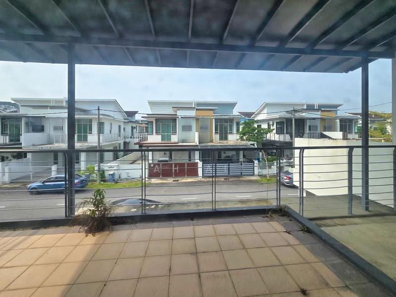 Semi-Detached House for Sale in Bandar Saujana Putra (Tanjong Duabelas) - Izzah Alias - PropertyGuru.com.my