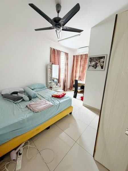 2-storey Terraced House for Sale in Taman Rinting (Masai) - Daniel Yong - Bedroom - PropertyGuru.com.my