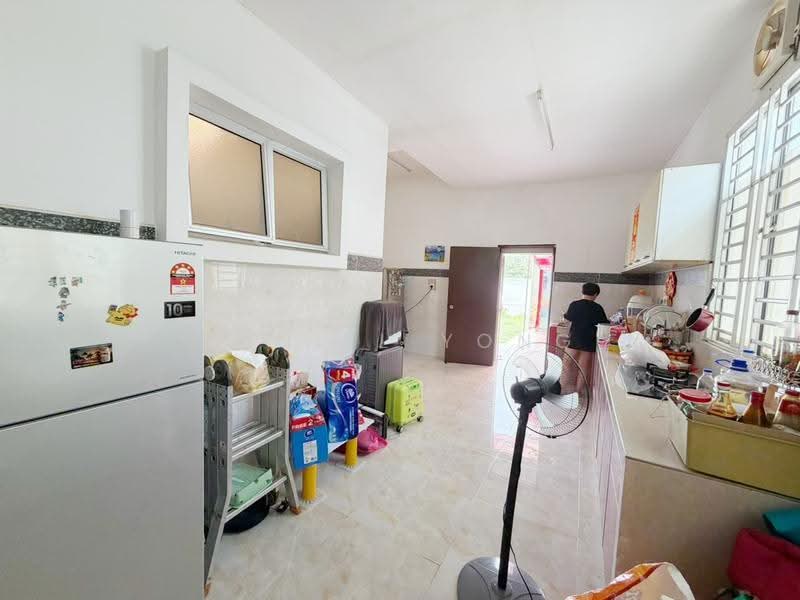 2-storey Terraced House for Sale in Taman Rinting (Masai) - Daniel Yong - Kitchen - PropertyGuru.com.my
