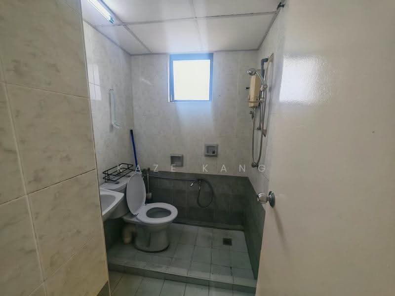 Condominium for Rent at Victoria Heights - Kaze Kang - Bathroom - PropertyGuru.com.my