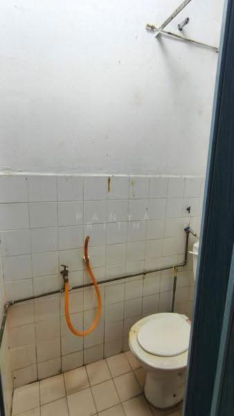 Flat for Sale at Desa Mawar - Panya Rith - Bathroom - PropertyGuru.com.my